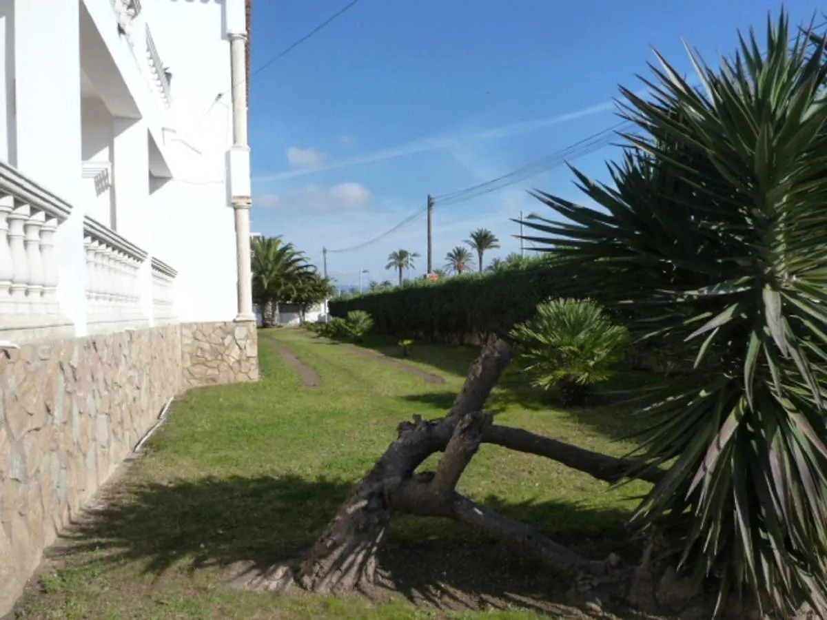 דירות אמפוריבראבה Apartamento En Primera Linea Playa Ref 285 ספרד