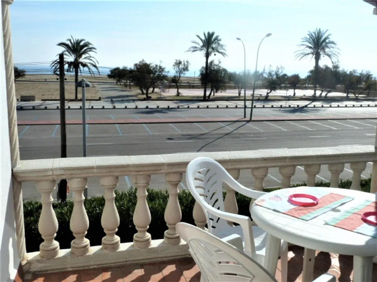 Apartamento En Primera Linea Playa Ref 285 Empuriabrava Spain