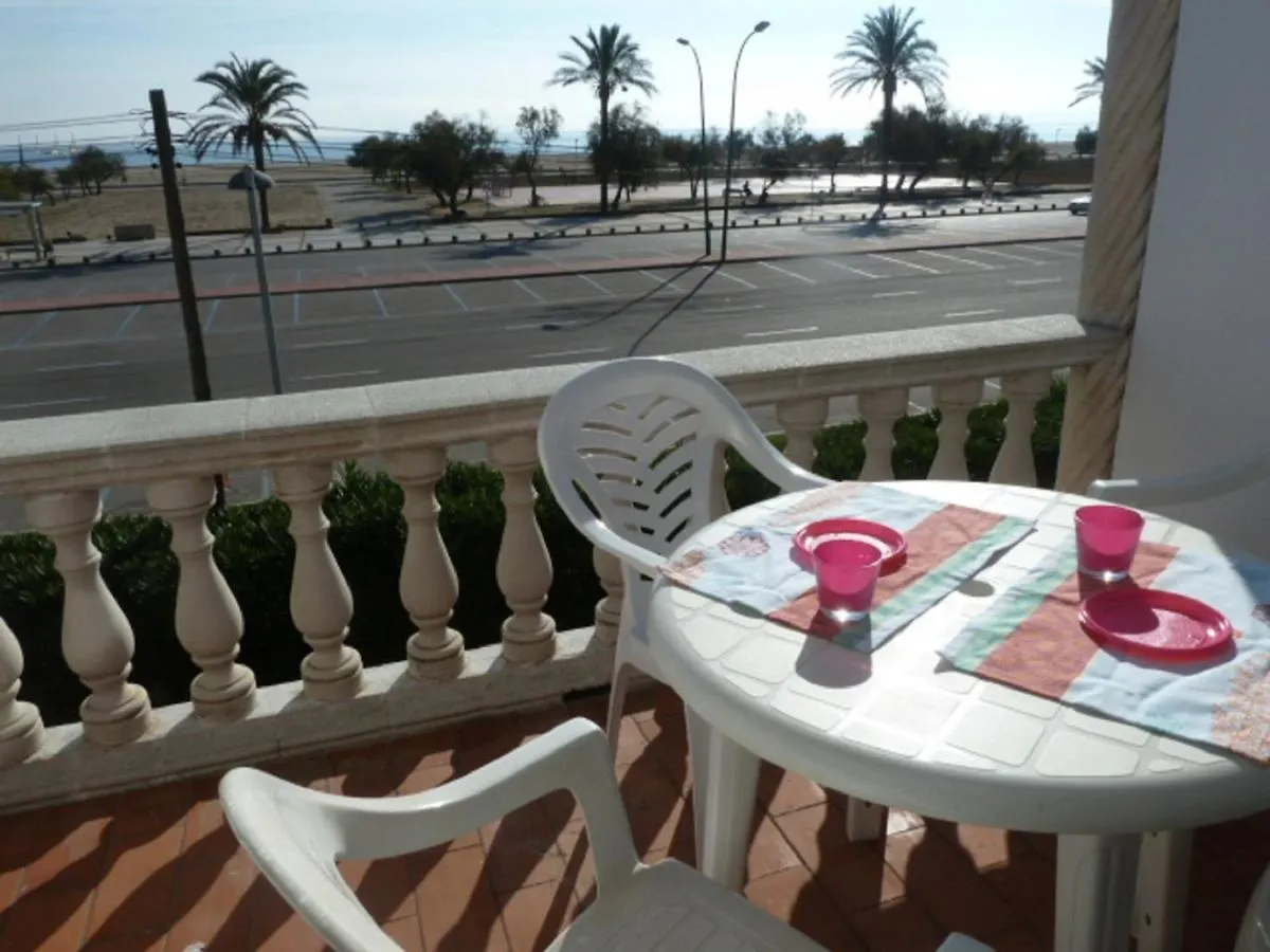 Apartamento En Primera Linea Playa Ref 285 Empuriabrava